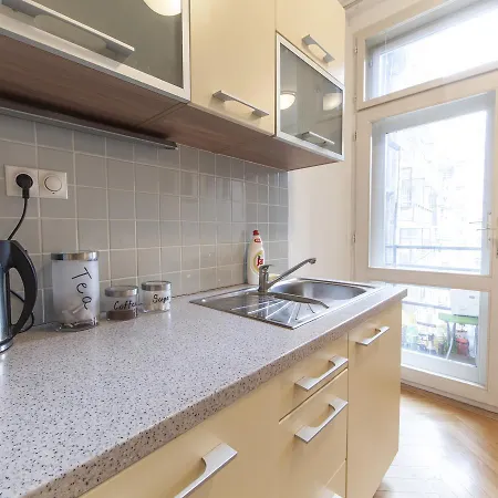 Modern Dlouha Apartment